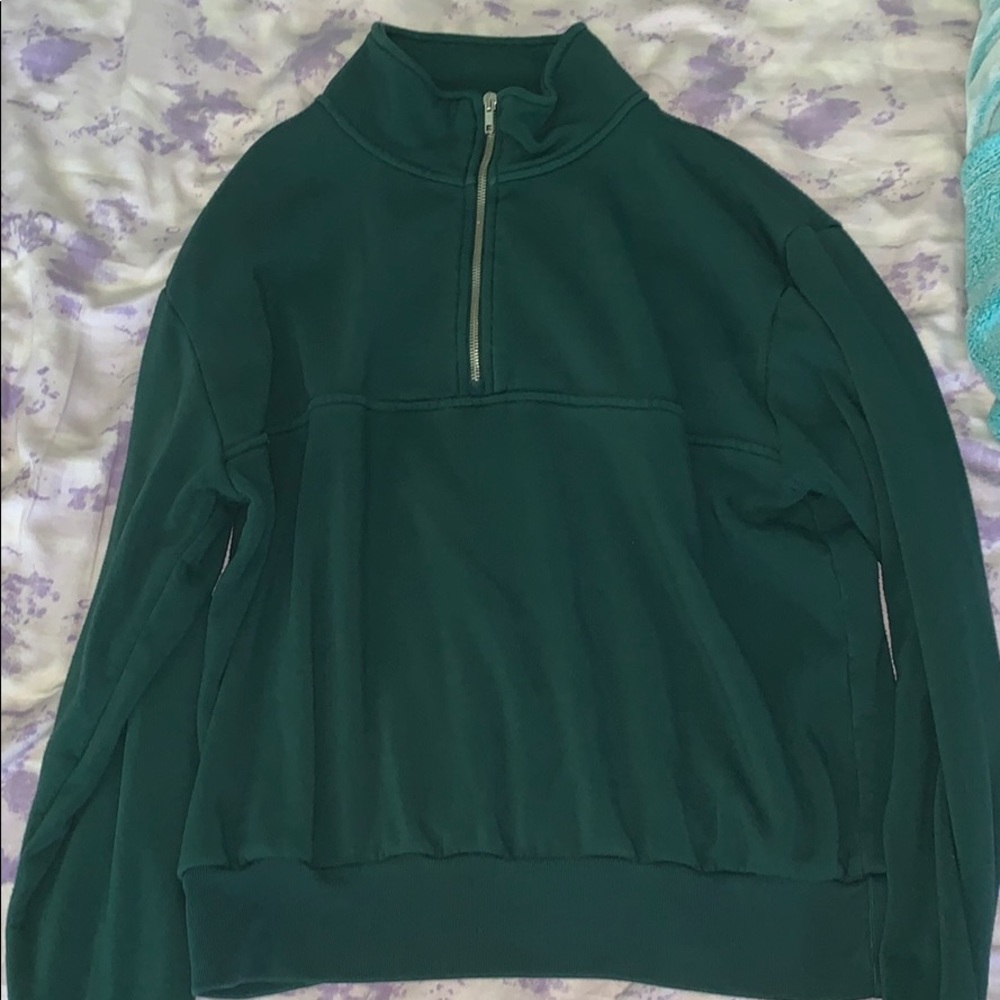 Brandy Melville Isabella Sweatshirt Quarter Zip